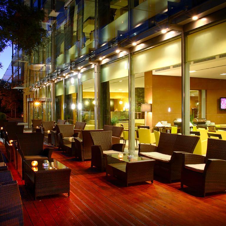 อบาคัส บิสซิเนส แอนด์ เวลเนส โฮเต็ล Hotel แฮร์เซคาโลม ภายนอก รูปภาพ